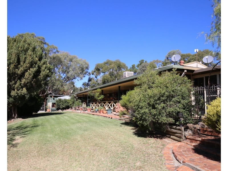 2592 THE ESCORT WAY, Orange NSW 2800