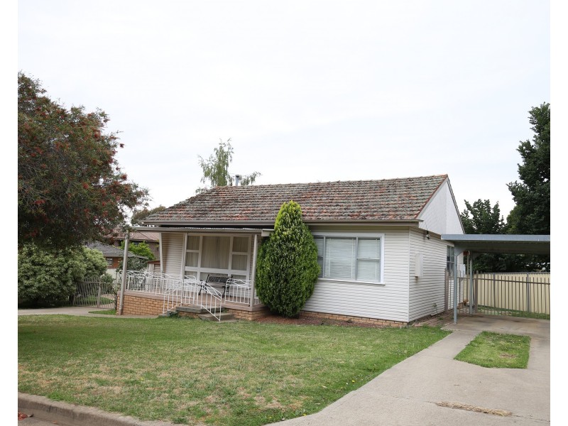 31 Moad Street, Orange NSW 2800