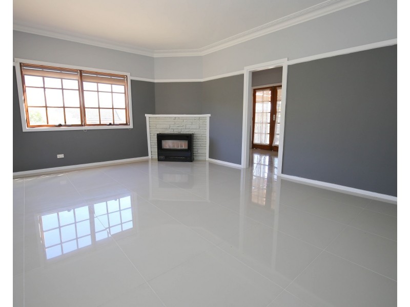 31 Moad Street, Orange NSW 2800