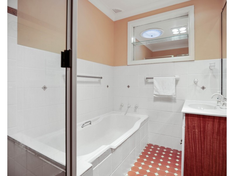 7  MALVERN AVENUE, Orange NSW 2800