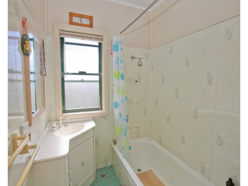 102 Matthews Avenue, Orange NSW 2800