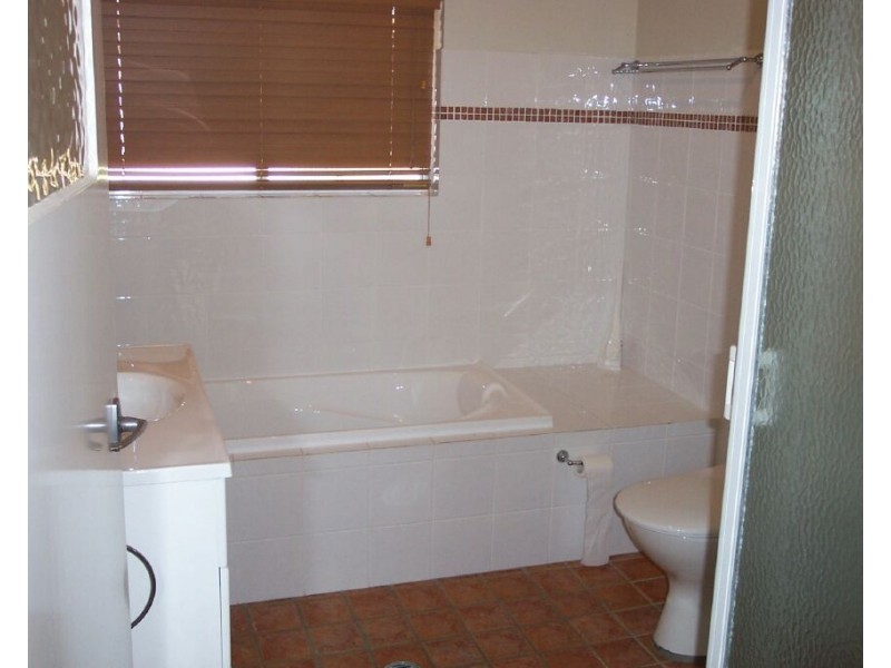 54 Cecil Road, Orange NSW 2800