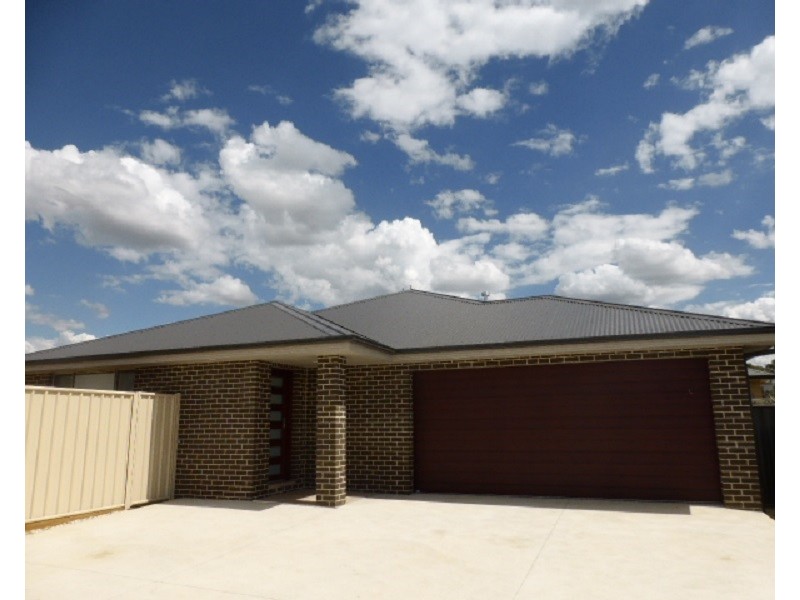 15A  Hughes Street, Orange NSW 2800