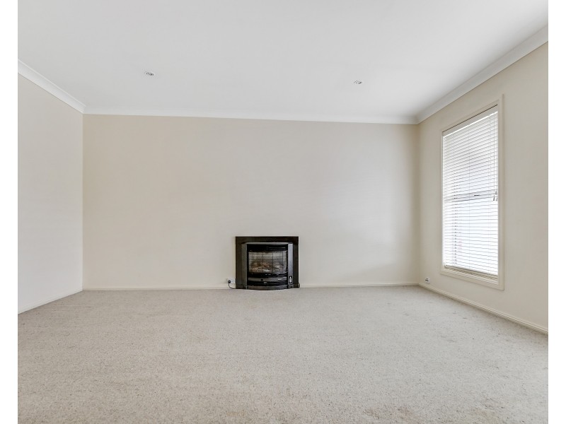 2 Lavender Close, Orange NSW 2800