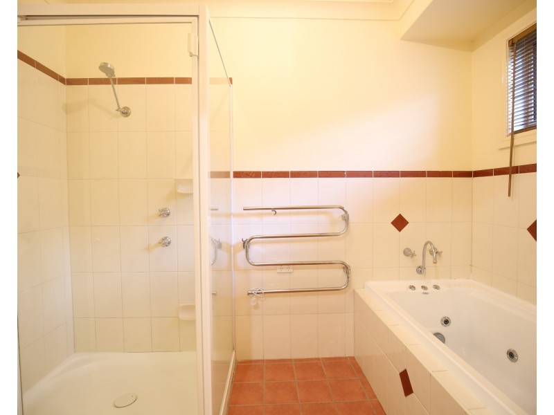 2 Lavender Close, Orange NSW 2800