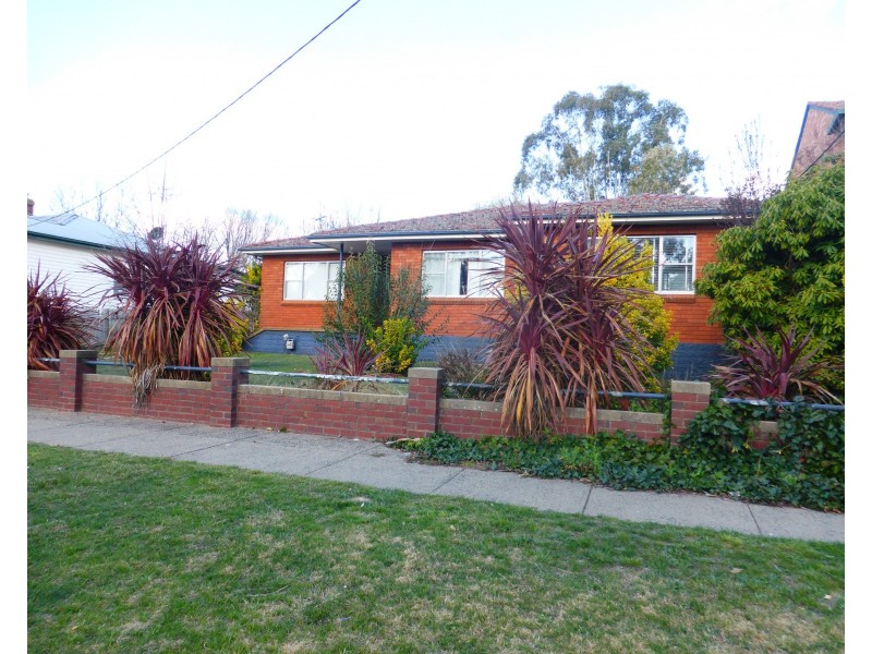 154 Clinton Street, Orange NSW 2800