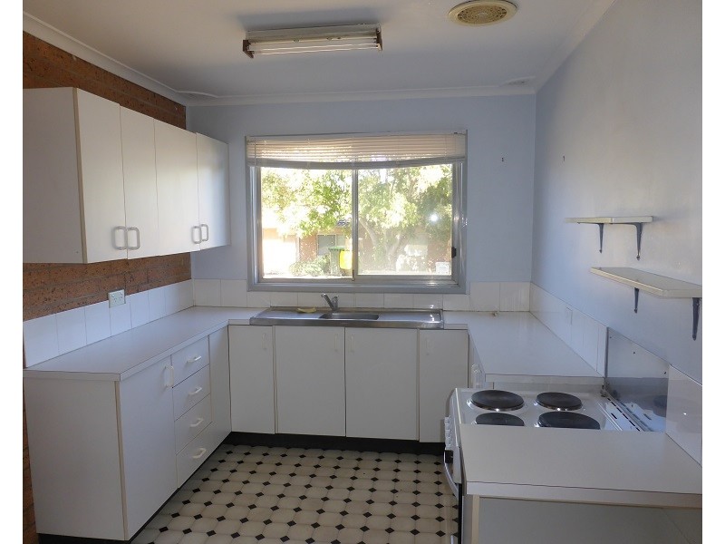 1/5-12 Keithian Place, Orange NSW 2800