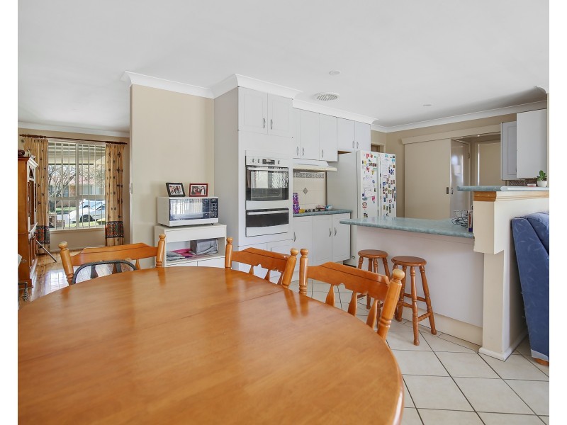 28 Mitchell Parade, Orange NSW 2800