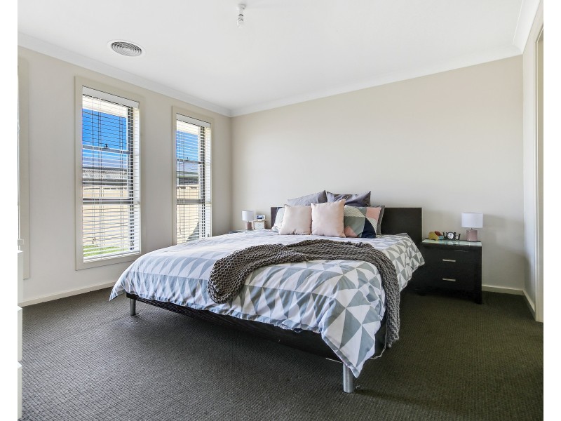 10 Onyx Place, Orange NSW 2800