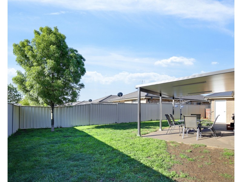10 Onyx Place, Orange NSW 2800
