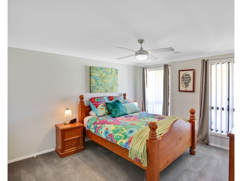 6 BURROWS COURT, Orange NSW 2800