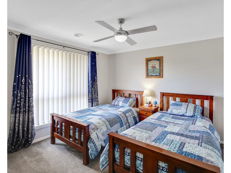 6 BURROWS COURT, Orange NSW 2800