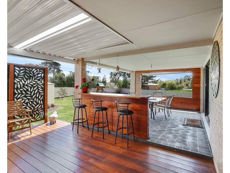 6 BURROWS COURT, Orange NSW 2800