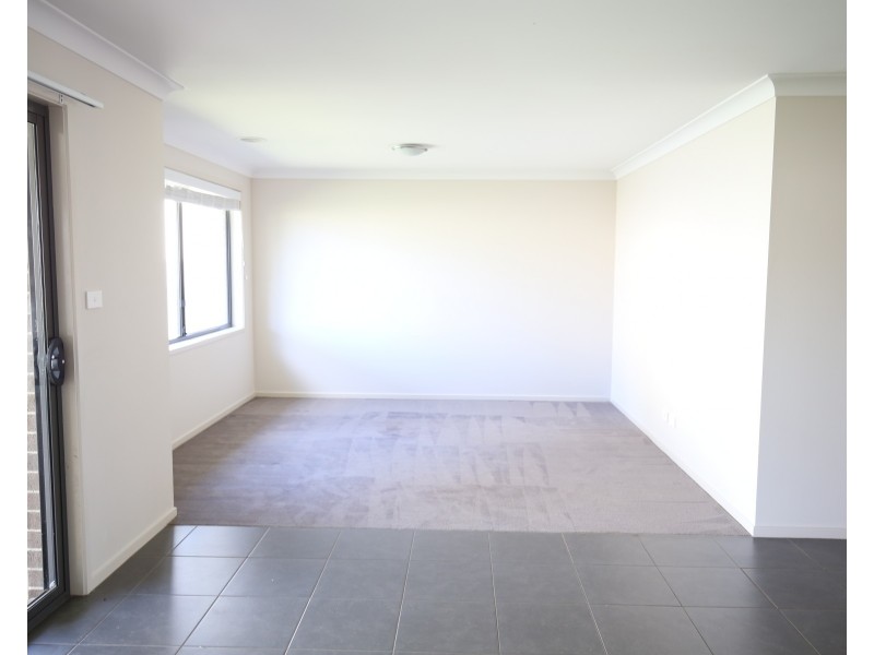 54 Glasson Drive, Orange NSW 2800