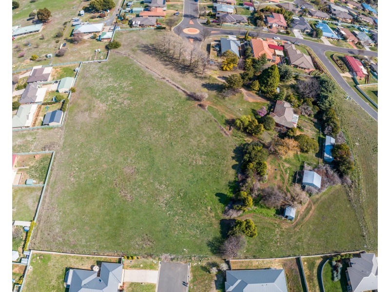 23 Honeyman Drive, Orange NSW 2800