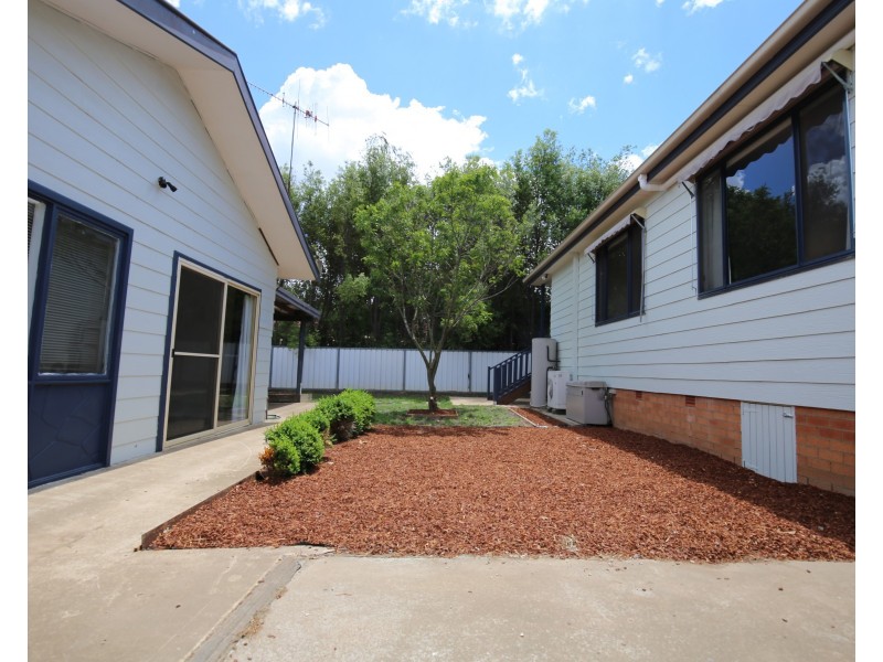 145 Clinton Street, Orange NSW 2800