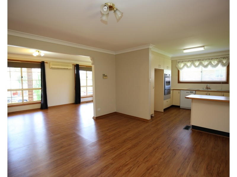 1 Sunset Place, Orange NSW 2800
