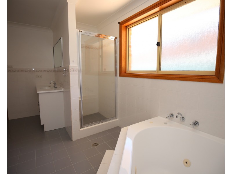 1 Sunset Place, Orange NSW 2800