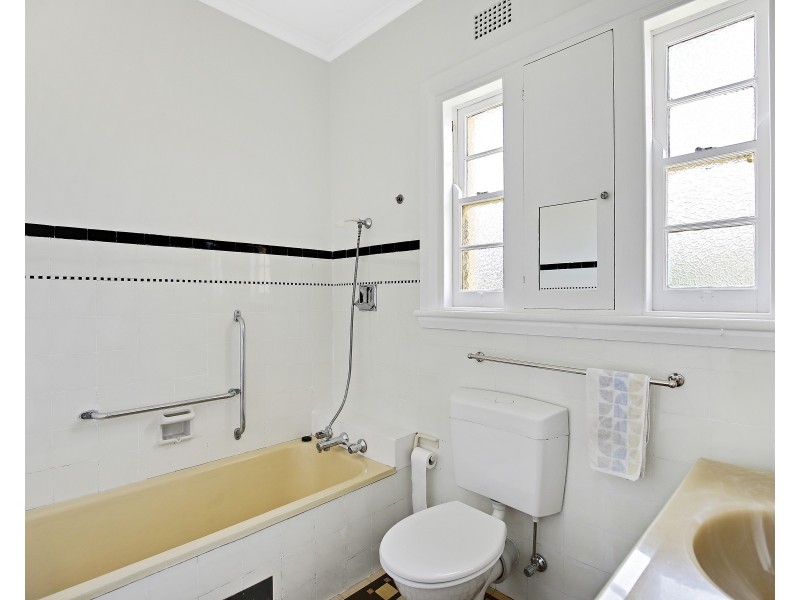 105 Sampson Street, Orange NSW 2800