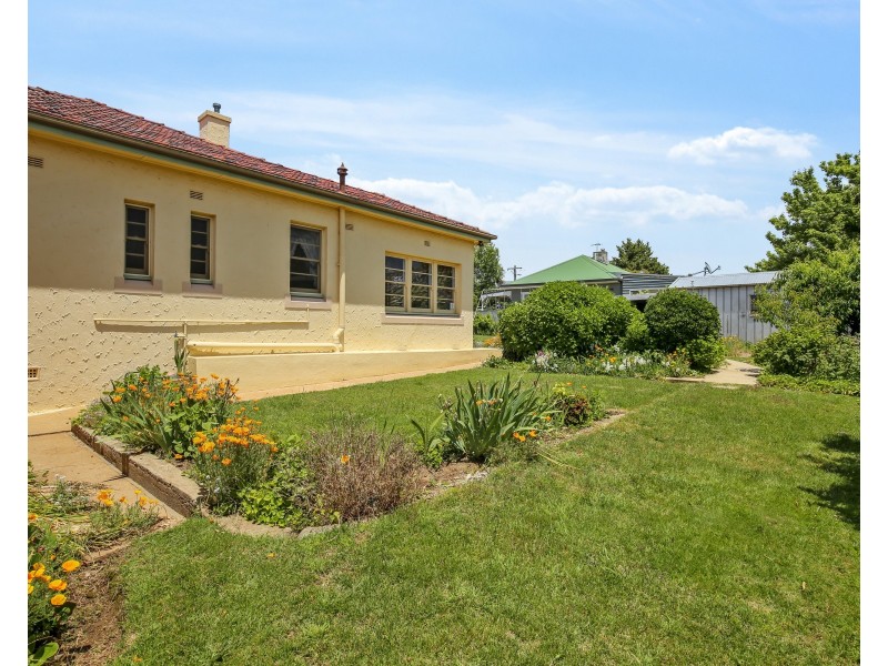 105 Sampson Street, Orange NSW 2800
