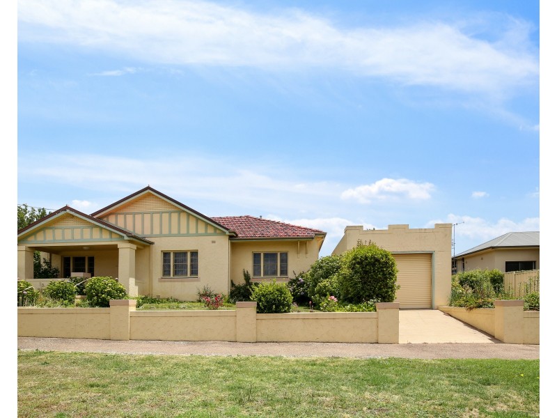 105 Sampson Street, Orange NSW 2800