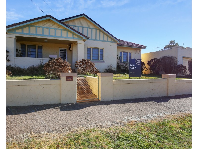 105 Sampson Street, Orange NSW 2800