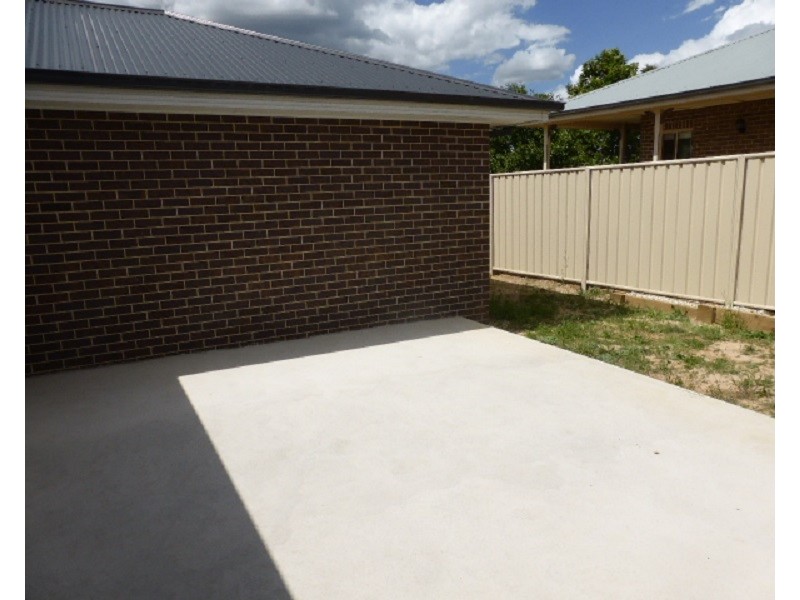 15 Hughes Street, Orange NSW 2800