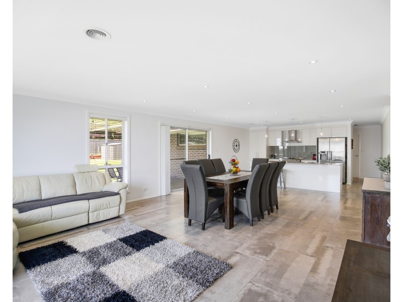 19 Mariposa Street, Orange NSW 2800