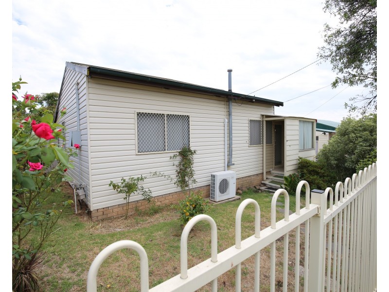 6 BUNA STREET, Orange NSW 2800