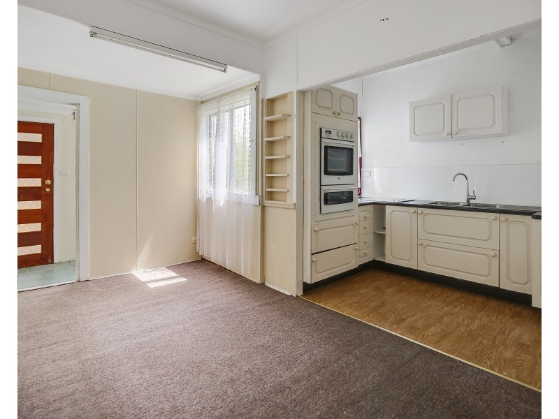 6 BUNA STREET, Orange NSW 2800