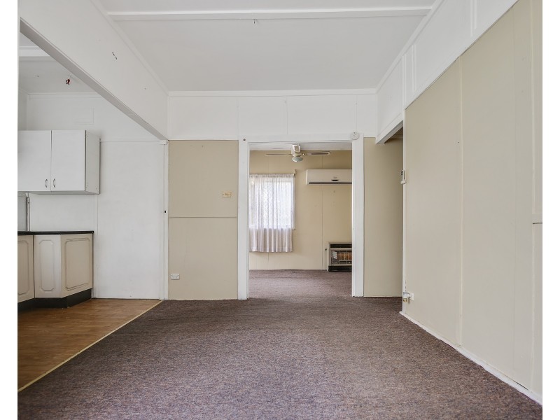 6 BUNA STREET, Orange NSW 2800
