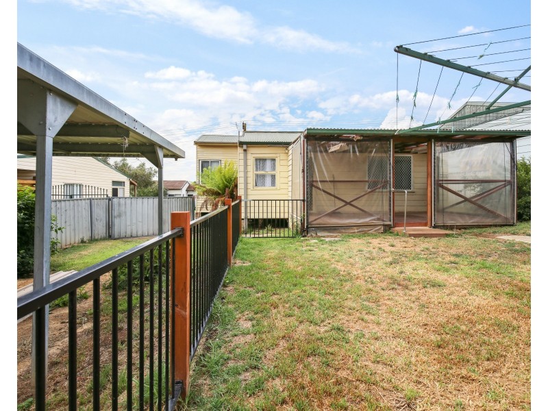 6 BUNA STREET, Orange NSW 2800