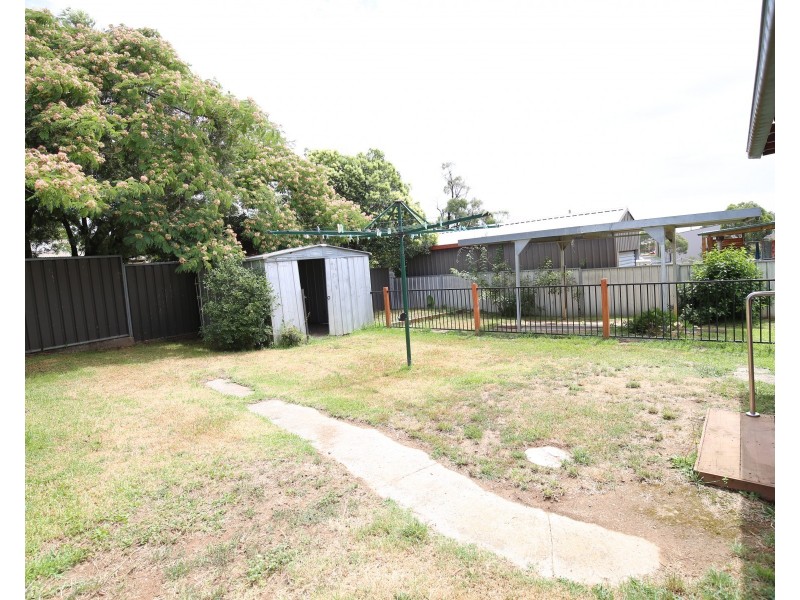 6 BUNA STREET, Orange NSW 2800