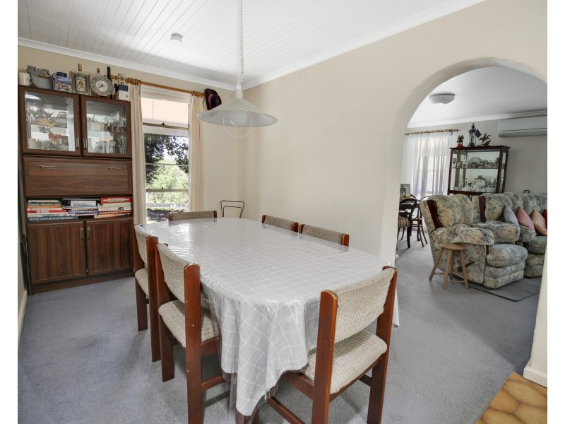 4 Maronoa Drive, Orange NSW 2800