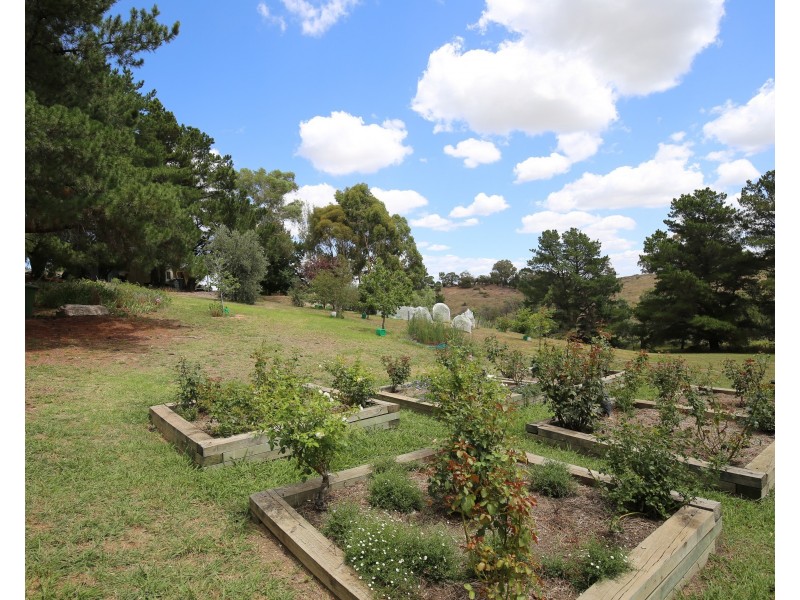 4 Maronoa Drive, Orange NSW 2800