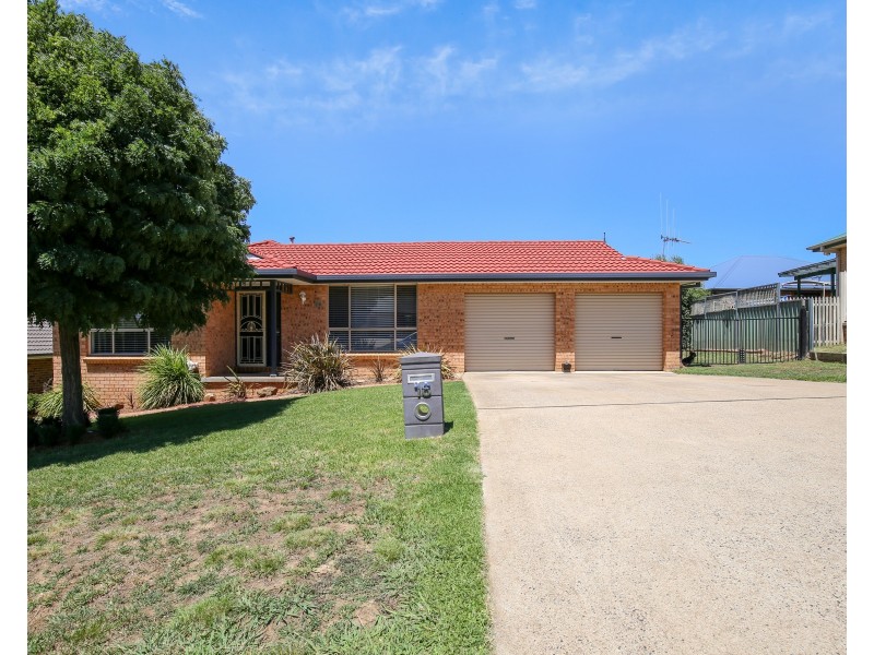 16 Gersbach Place, Orange NSW 2800