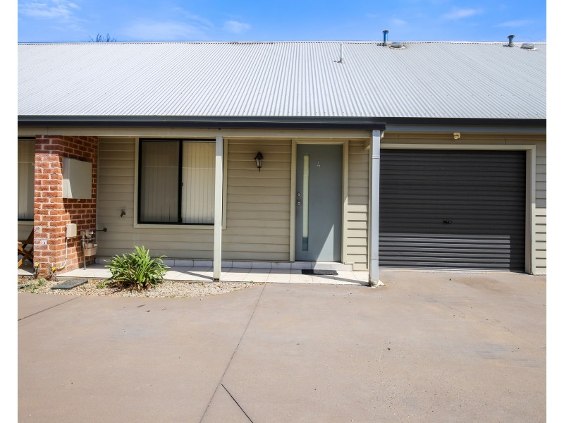 4/140 Warrendine  Street, Orange NSW 2800
