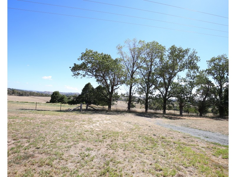 166 Murphy Lane, Orange NSW 2800