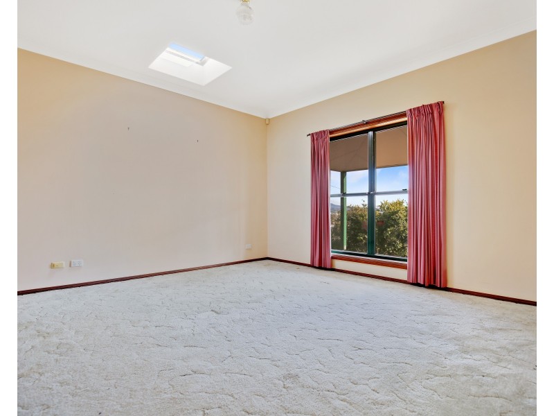 4 Mount Lindsay Drive, Orange NSW 2800