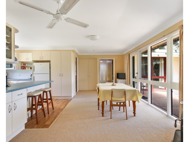 9 The Billabong Clifton Grove, Orange NSW 2800