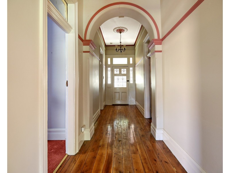 38 AUTUMN STREET, Orange NSW 2800