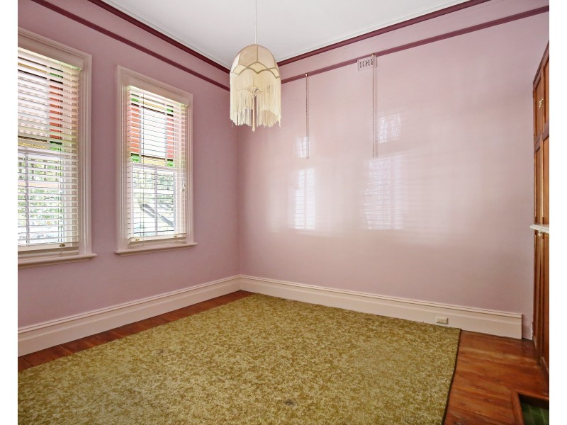 38 AUTUMN STREET, Orange NSW 2800