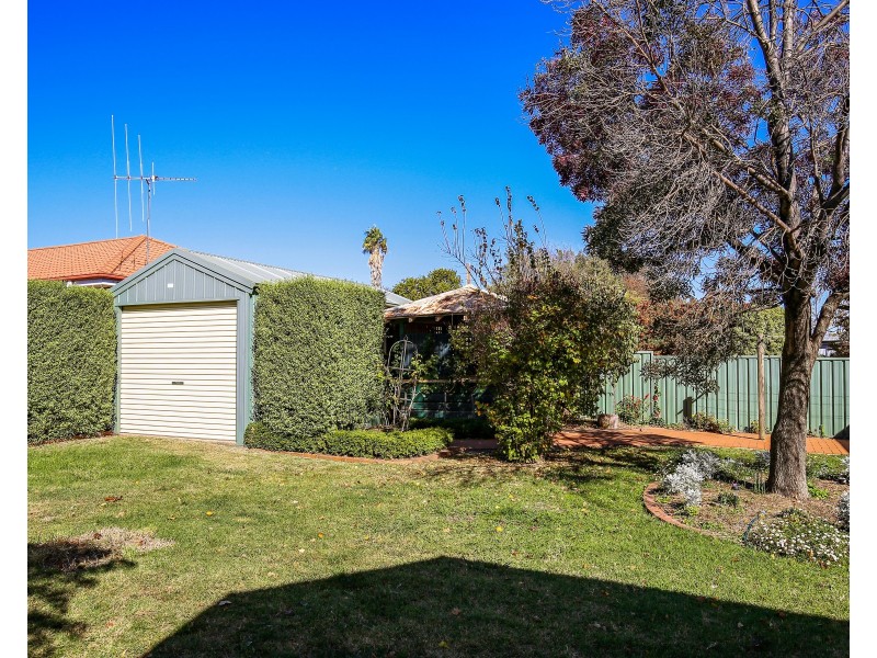 38 AUTUMN STREET, Orange NSW 2800