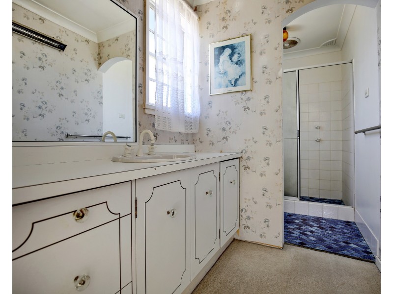 16 Ophir Street, Orange NSW 2800