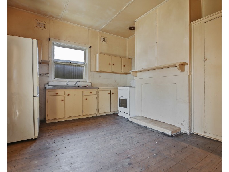 217 Byng Street, Orange NSW 2800