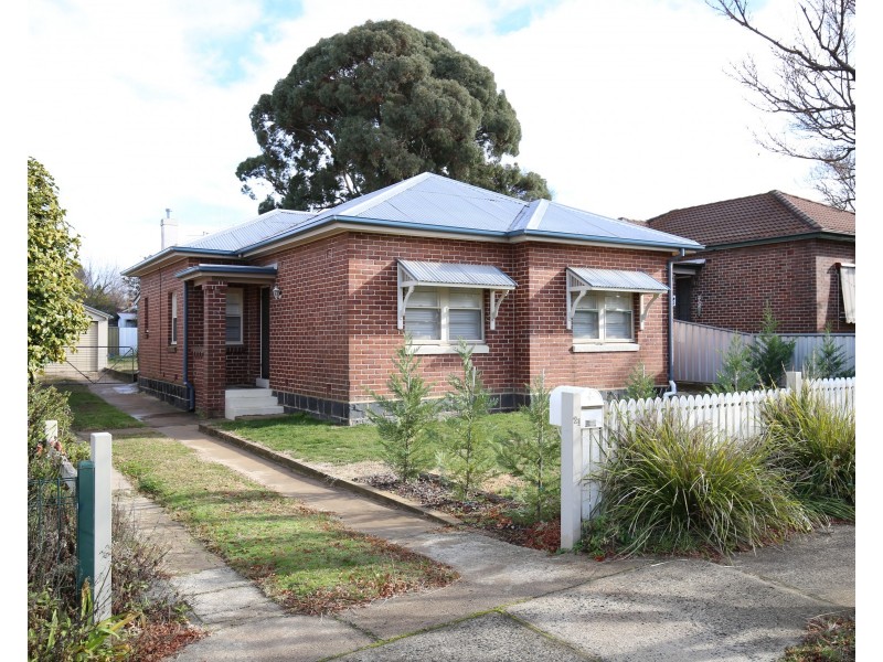 21 Thomas Street, Orange NSW 2800