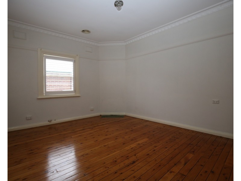 21 Thomas Street, Orange NSW 2800