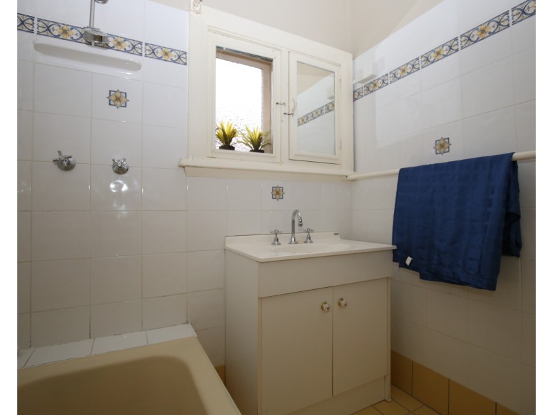 21 Thomas Street, Orange NSW 2800