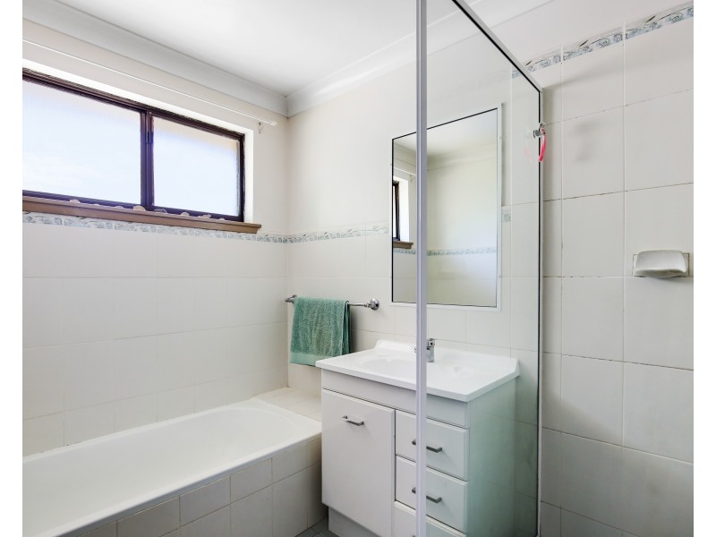 1 Bowen Place, Orange NSW 2800