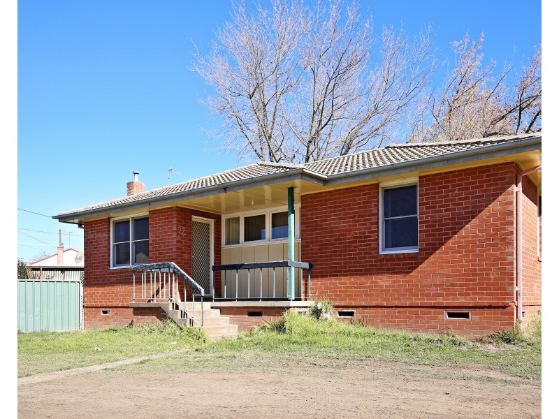 32 Goorawin Road, Orange NSW 2800